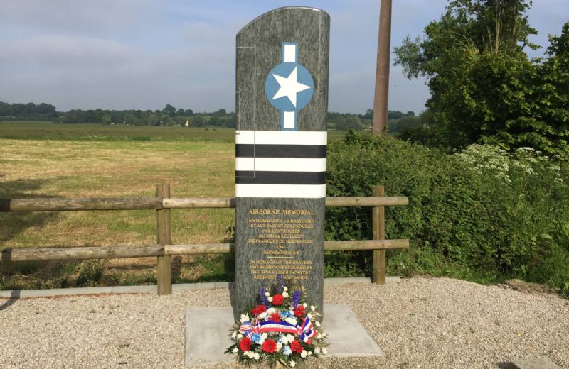 Monument 325th Glider Regiment